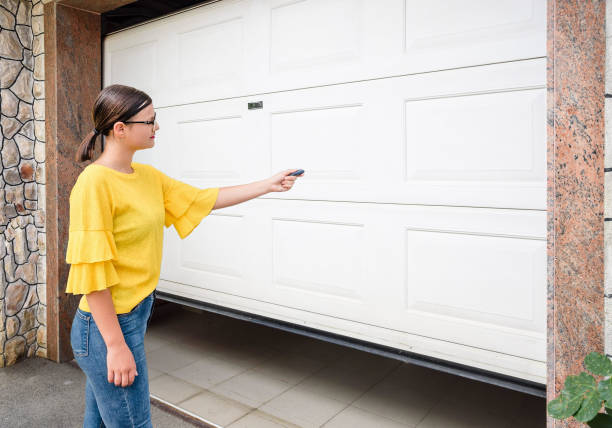 garage door pvc.